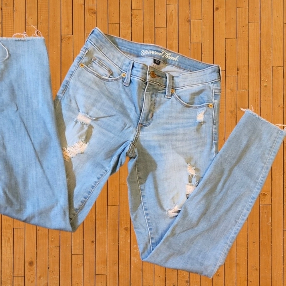 Universal Thread Distressed Ripped Light Blue Jeans - Picture 9 of 11